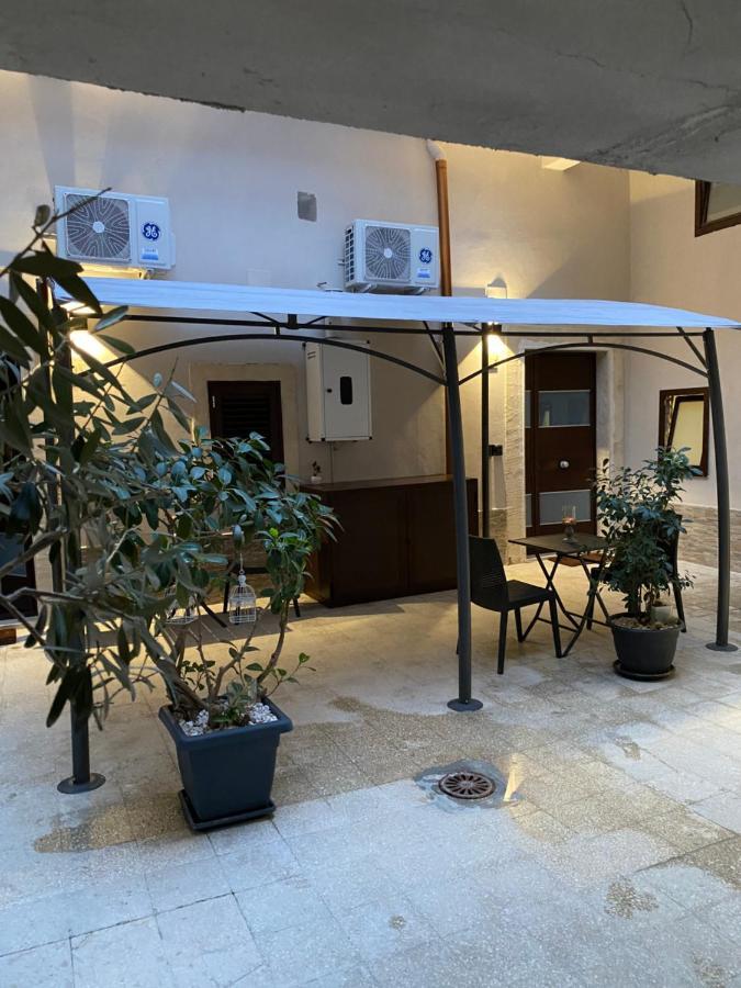 Il Cortiletto28 & House Apartment Syracuse