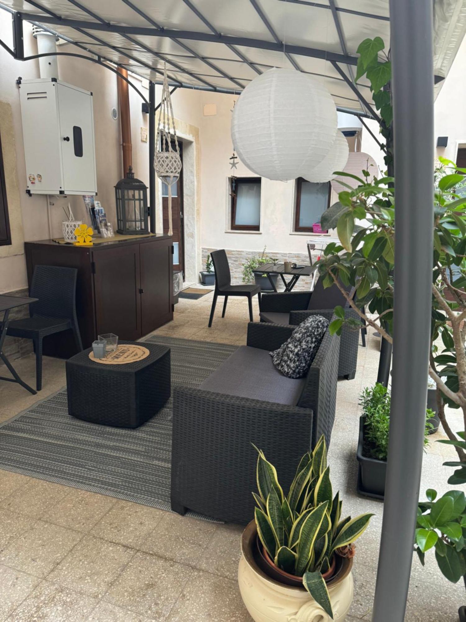 Apartment Il Cortiletto28 & House